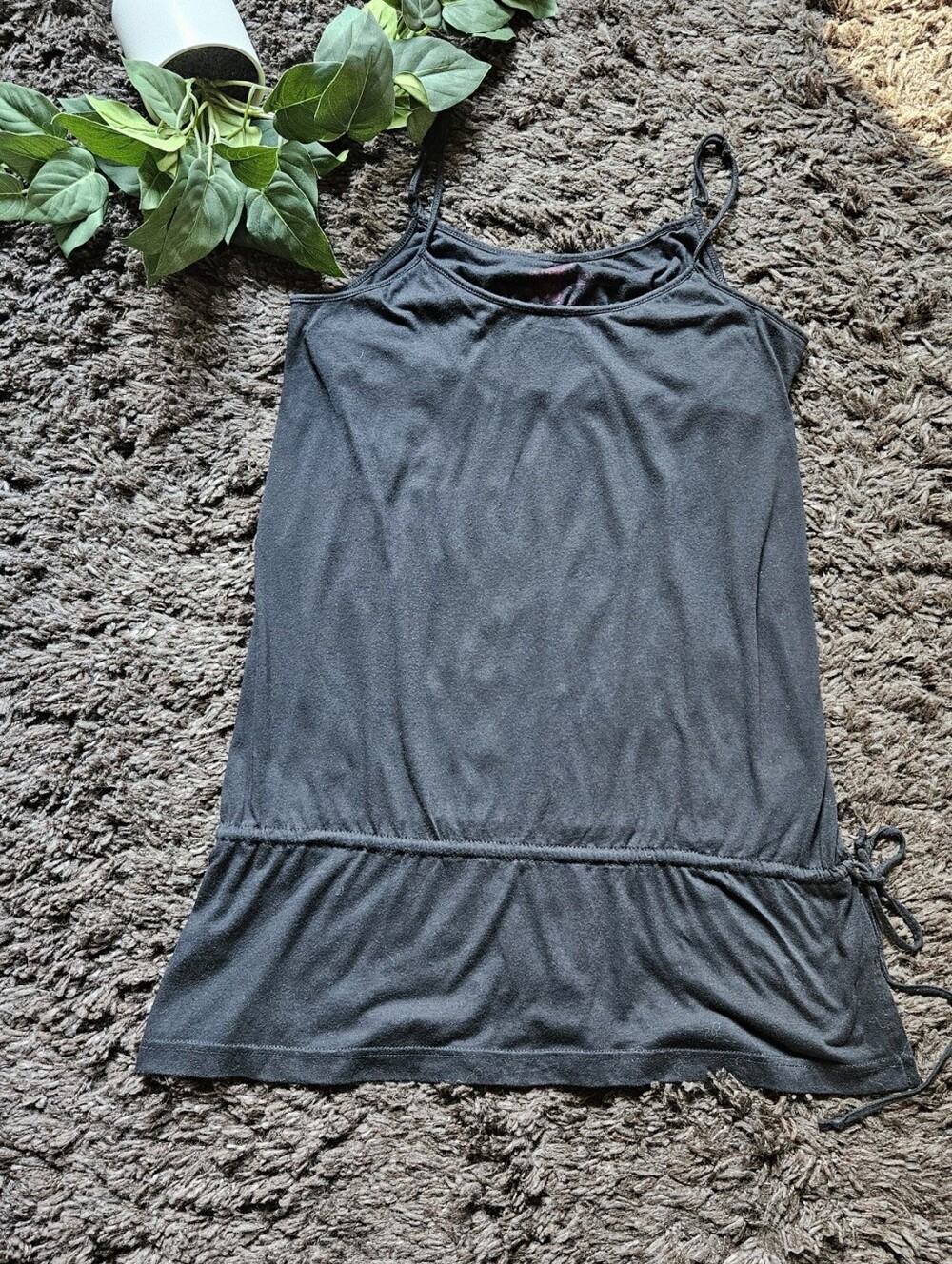 Arizona xl faded black spaghetti-strap tank-style top It features a distinctive